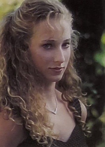 Maholland, Kristen